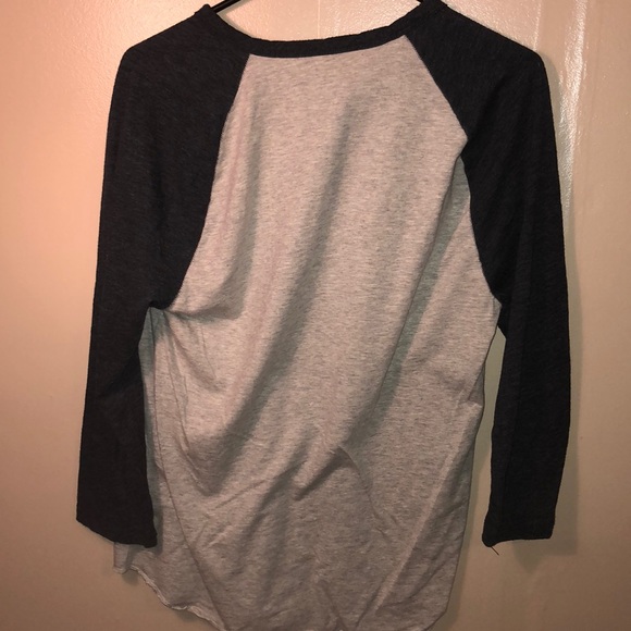 american eagle navy and grey baseball tee - Picture 3 of 3
